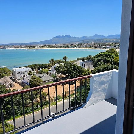 La Isla Bonita Bed & Breakfast Cape Town Exterior photo