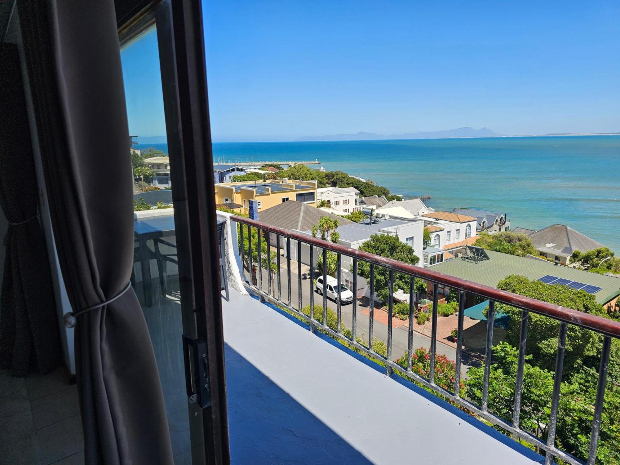 La Isla Bonita Bed & Breakfast Cape Town Exterior photo